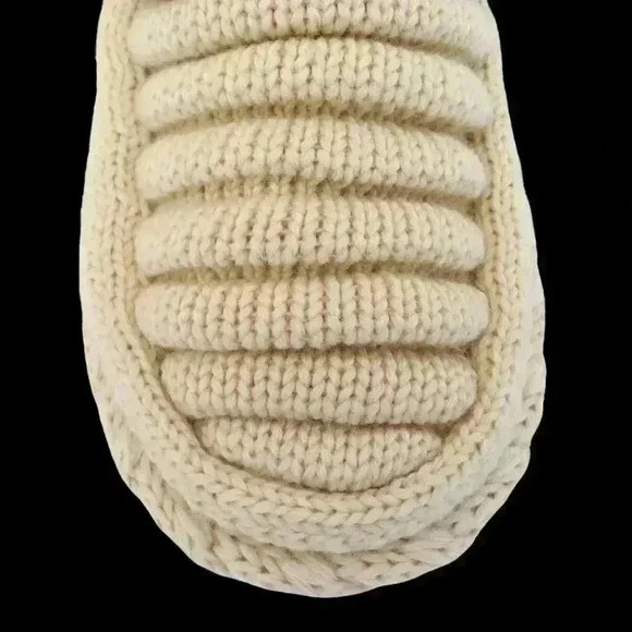 Size 9 Ugg Natural Beige Classic Mini Chunky Knit Boots - Picture 10 of 14